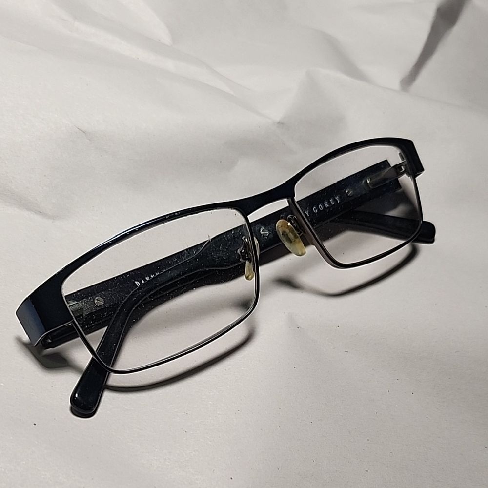 Sleek Black Men's Glasses by